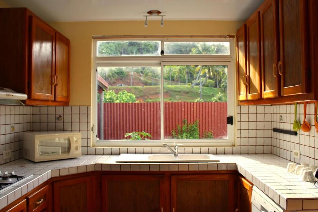Tekauhivai Lodge Uturoa Ngoại thất bức ảnh