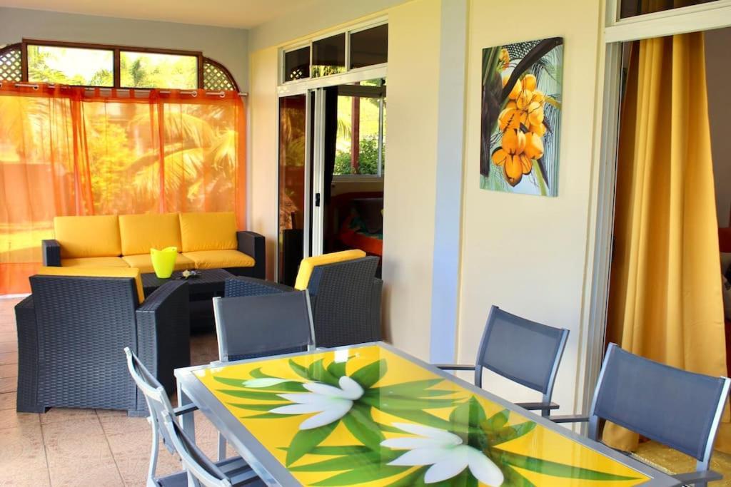 Tekauhivai Lodge Uturoa Ngoại thất bức ảnh